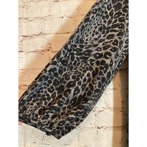 New Directions Sweater Dress Womens XL Gray Cheetah Leopard Cowl Neck Stretch - Picture 3 of 14